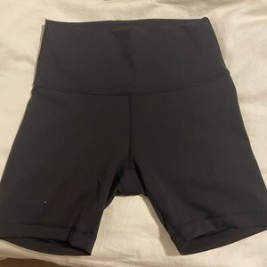 Lululemon align 6” shorts